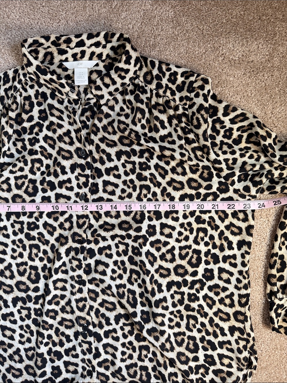 H&M Ladies Long Sleeve Leopard Print Lightweight Blouse. Size Medium - Picture 3 of 7
